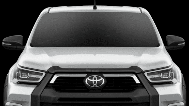 Vista frontal de Toyota Hilux.