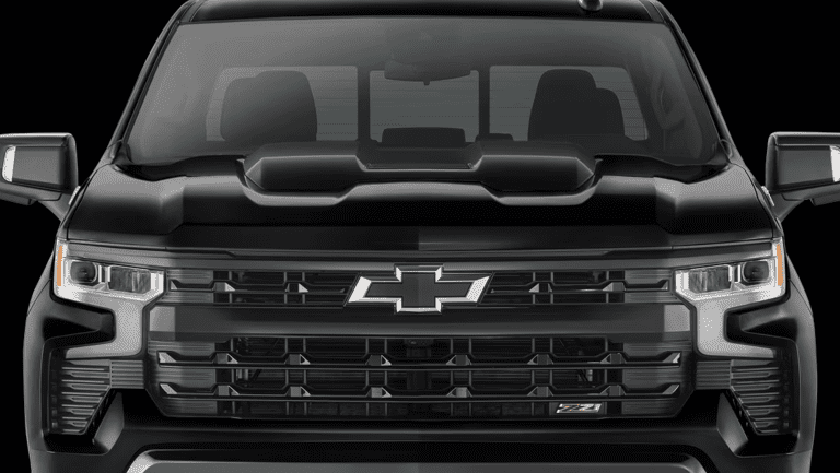 Vista frontal de Chevrolet Silverado.