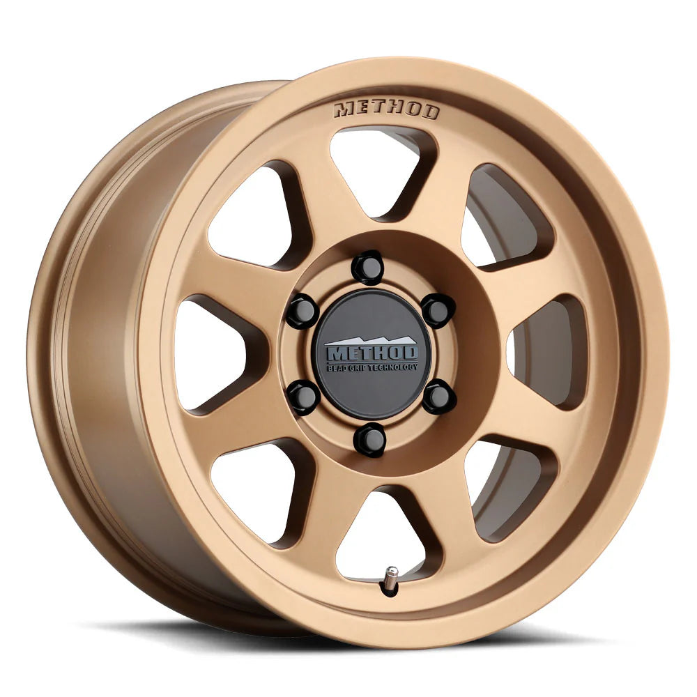 Llanta Method MR701 bronce 17x9 pulgadas, 6x139,7 mm, ET -12 mm — MR70179060912N